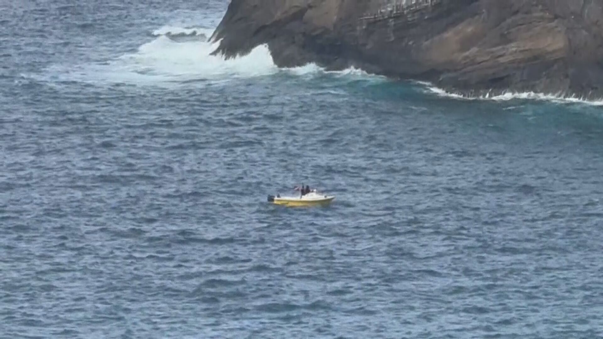 Search for father-son hikers off Hanauma Bay Ridge Trail to resume ...