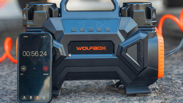 Wolfbox HyperFlow 60D: The portable air pump that runs non-stop