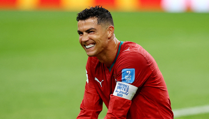 Bị hỏi về Messi, Ronaldo gắt gỏng: Tôi không quan tâm