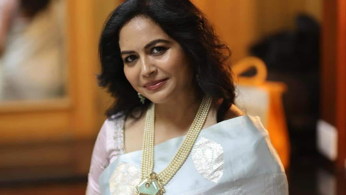 Singer Sunitha: ఫిల్మ్ ఇండస్ట్రీ మహిళలకు నాట్ సేఫ్ - సింగర్ సునీత ...