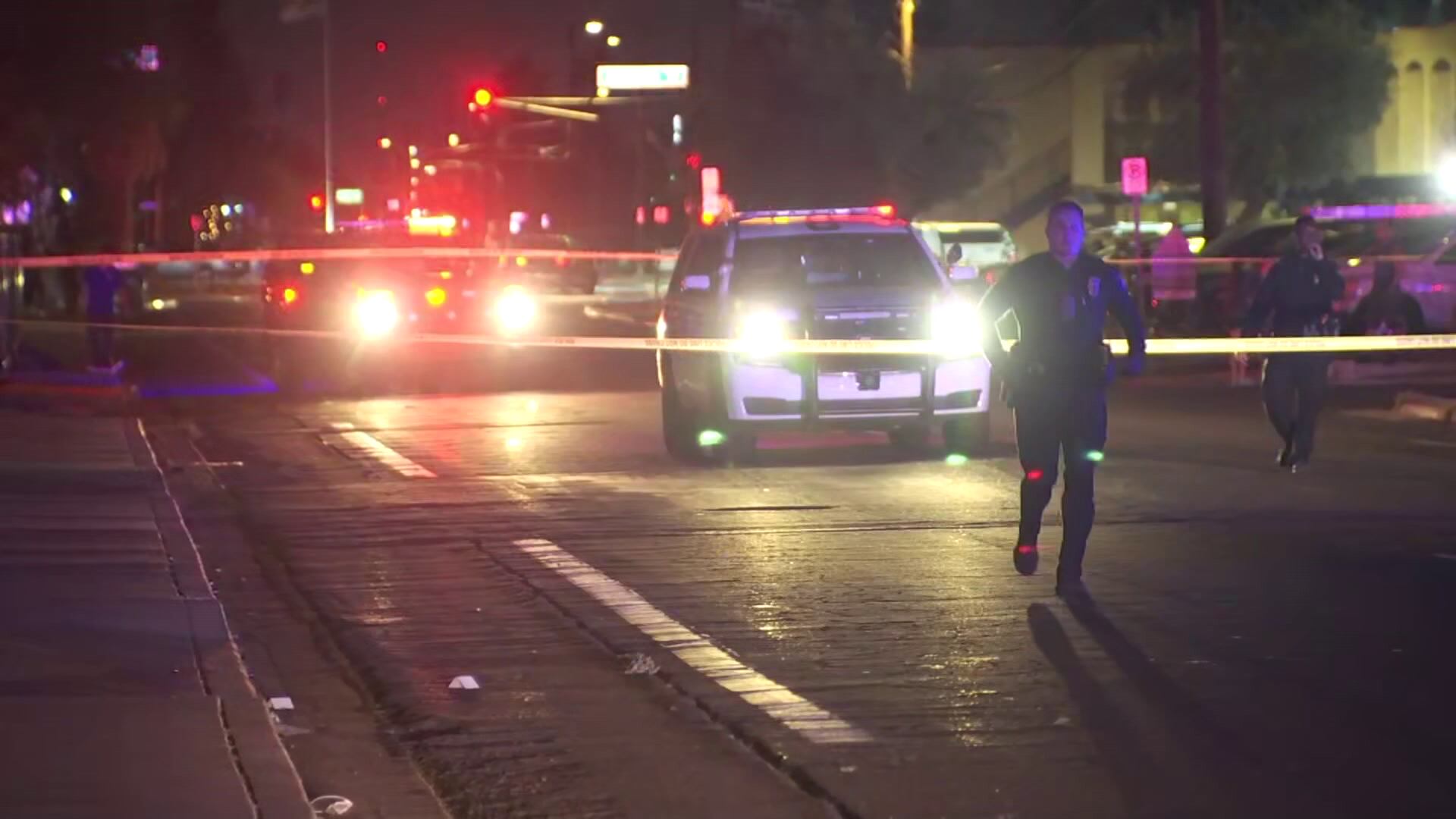 Police search for suspect after 2 juveniles shot in central Phoenix