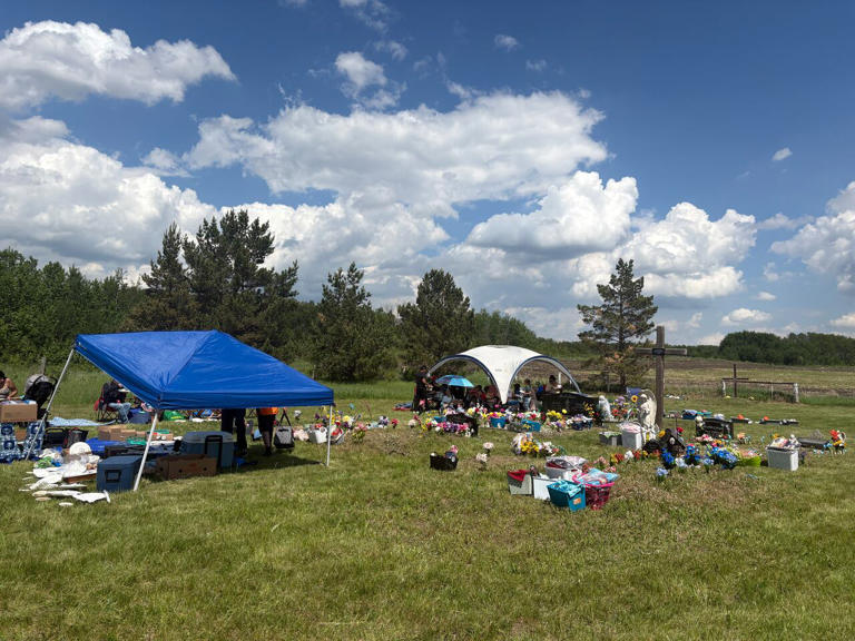 Pheasant Rump Nakota First Nation's Flower Day about remembering loved ...