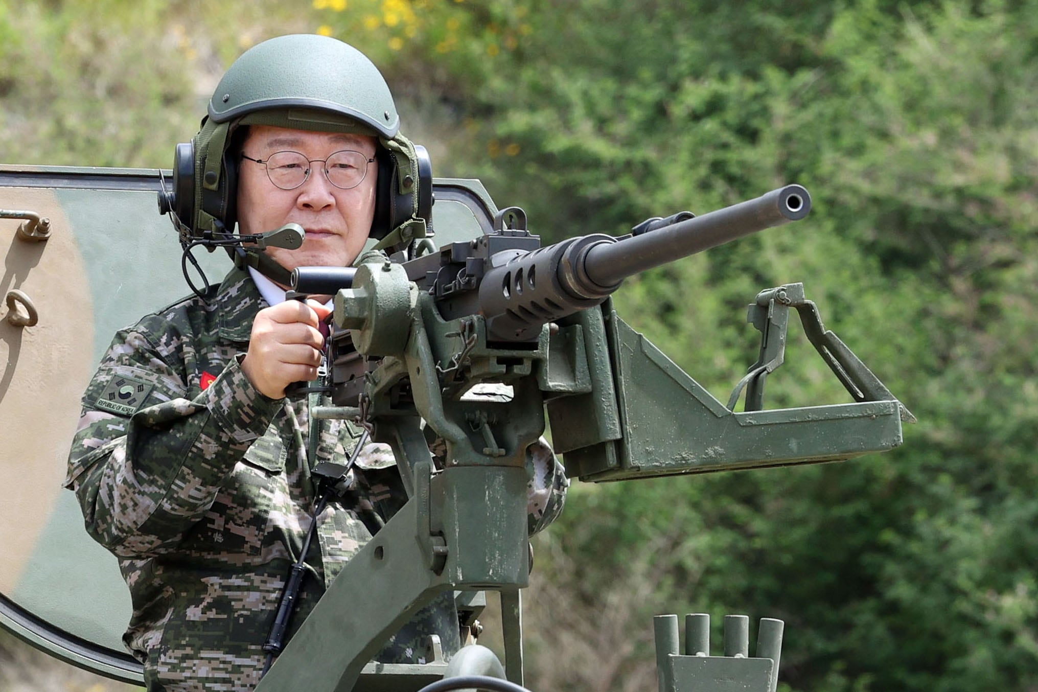 President Lee Jae Myung directs crackdown on Chinese fishing