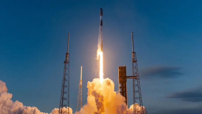 SpaceX secretly launches Starfall, a 10.2-ft disk return capsule for ...
