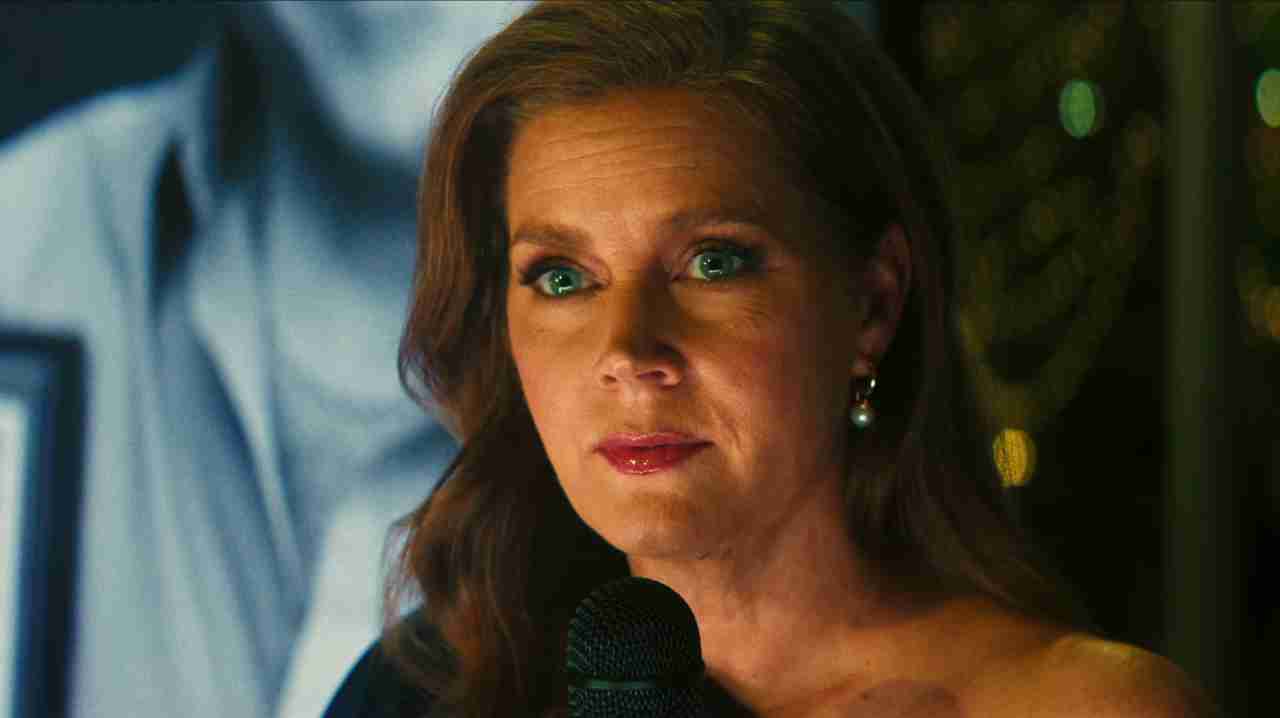 Amy Adams relembra como ela e o pai ajudaram a salvar um homem que ...