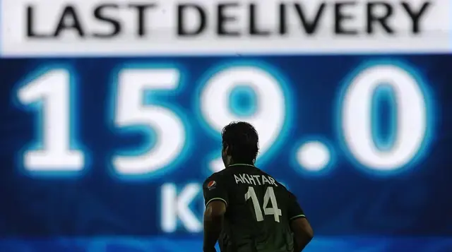 Tragedy withing five years! Pakistan's legendary fast bowler mourns ...