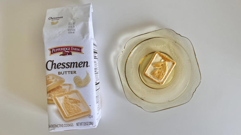 12 store-bought butter and shortbread cookies, ranked worst to best