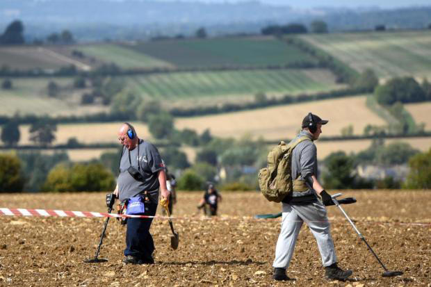Cotswolds metal detectorist unearths 400-year-old ring worth £17k