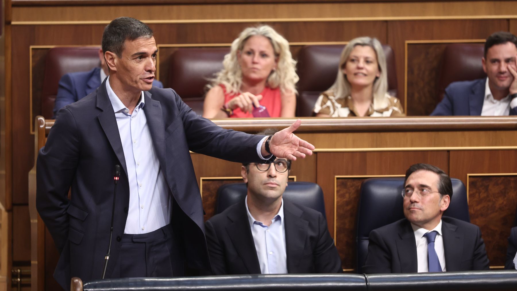 El Senado aprueba la moción del PP para instar a Sánchez a convocar ...