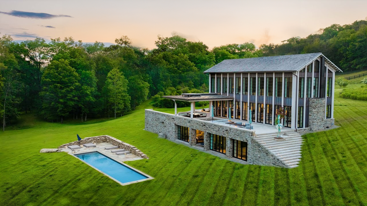 Inside a $18,750,000 New York Billionaires Ranch!
