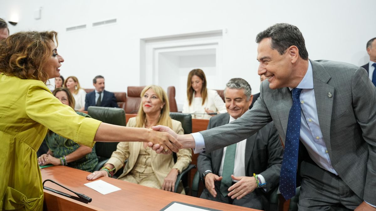 El CIS prevé que el PP gane las generales en Andalucía pero recorta la ...
