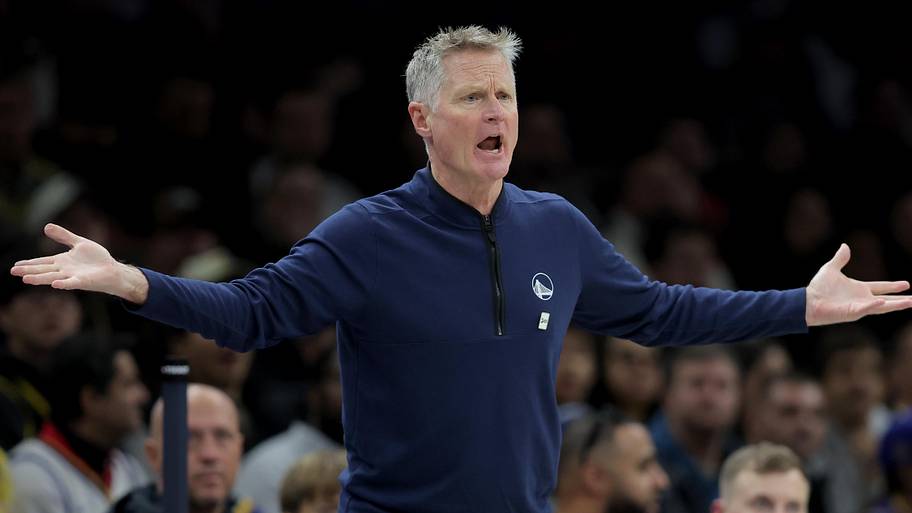 Warriors can defy Steve Kerr with aging star signing (and it's not LeBron)