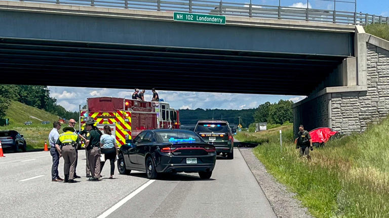Person killed when car crashes on I-93 in Londonderry, bursts into flame