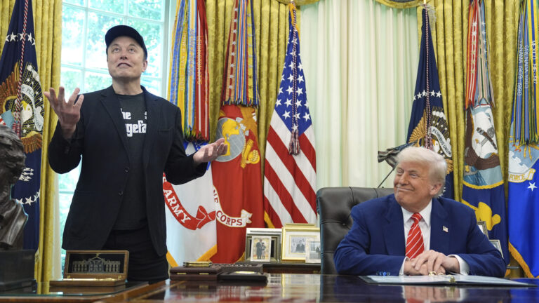 Elon Musk gets cozy seat next to Trump at AI summit featuring tech ...