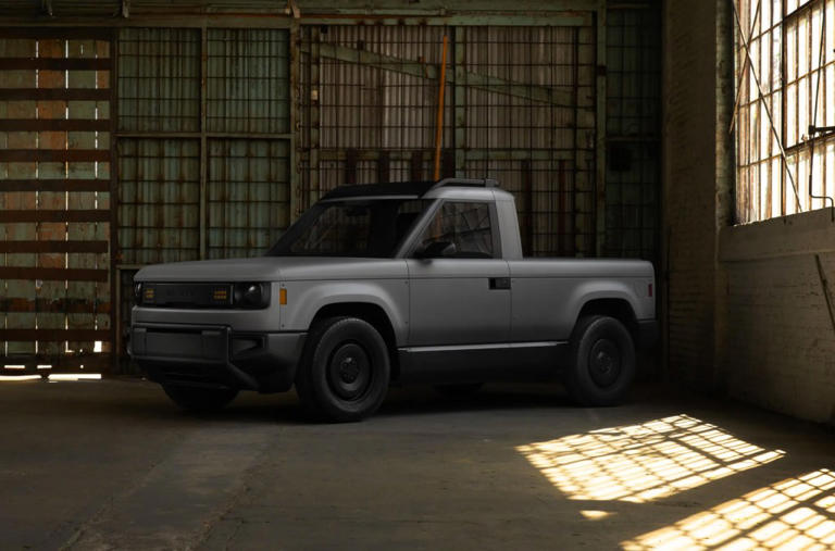 Jeff Bezos-backed Slate Auto EV truck with no radio has drivers split ...