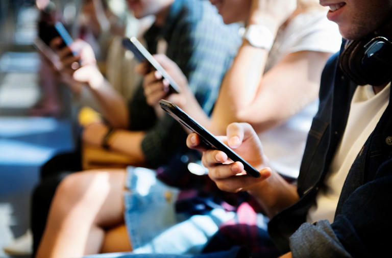 YouTube settles Florida teen’s social media addiction lawsuit ahead of ...