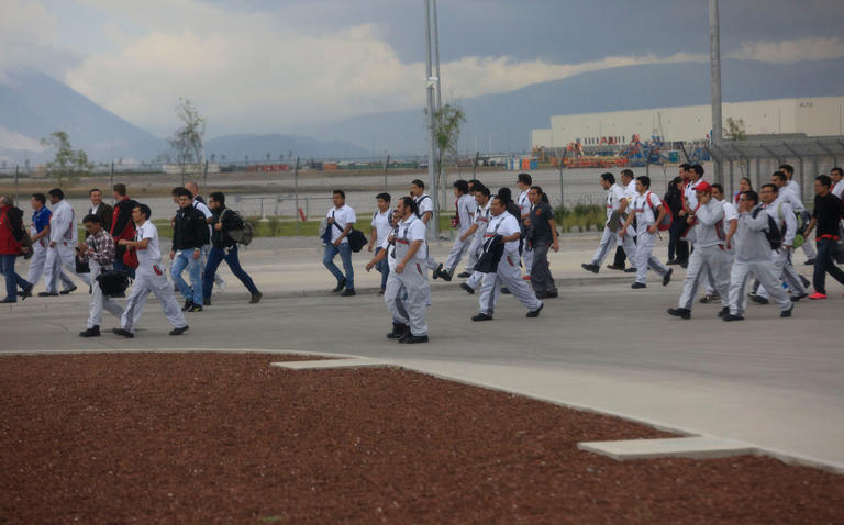 ¡No hay huelga! Trabajadores de Audi México votan a favor de aumento ...