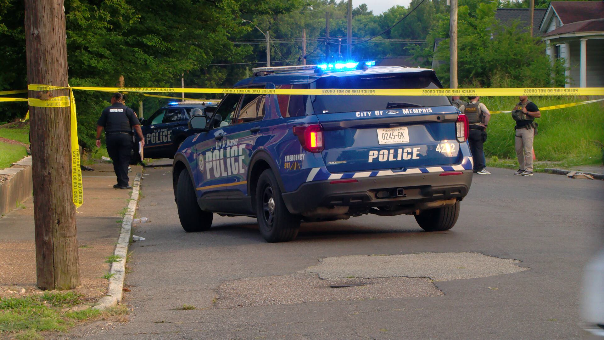 Man critical after South Memphis shooting