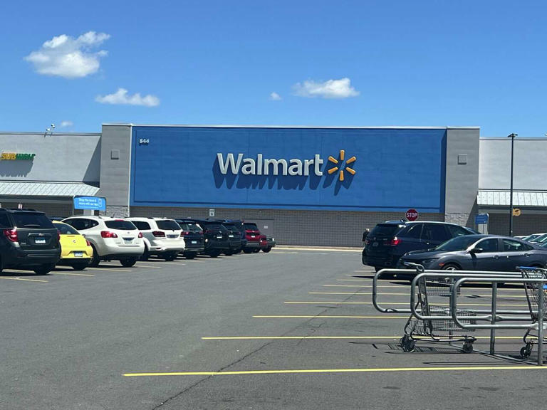 Walmart gets okay to expand Wallingford store for online orders