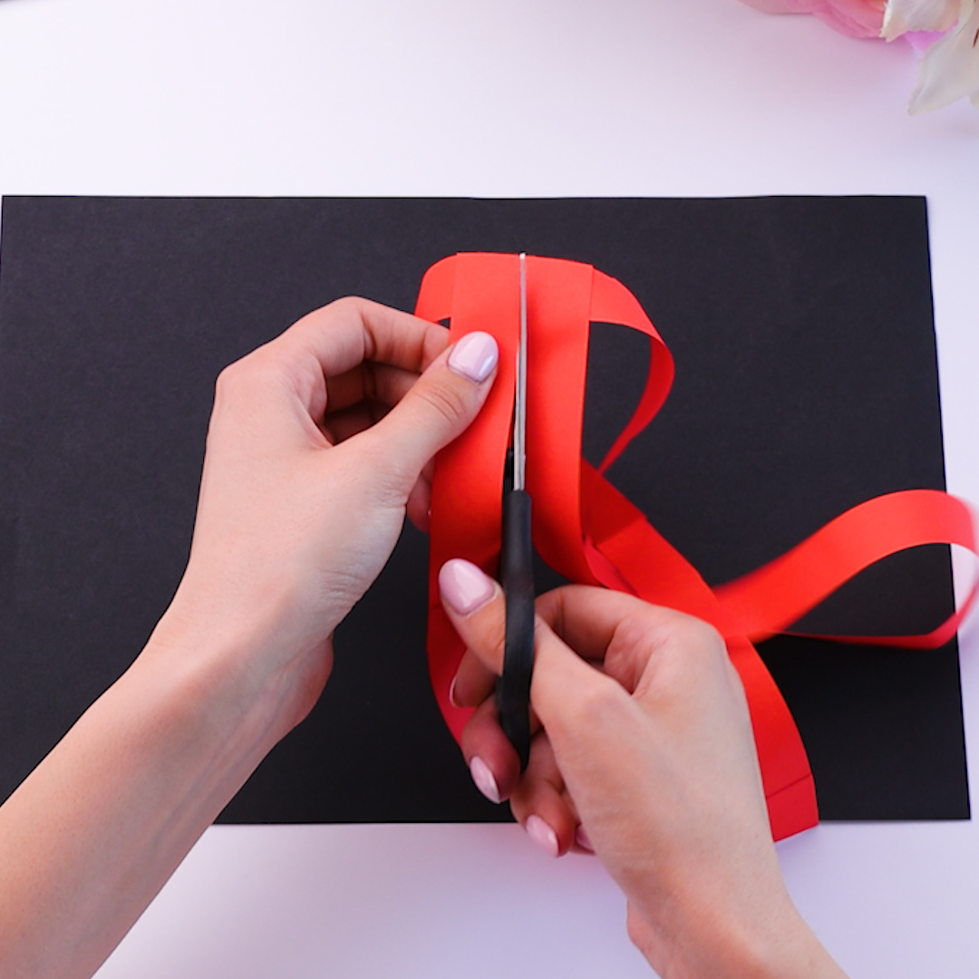 Heart-shaped DIY decoration using paper!💕 ️