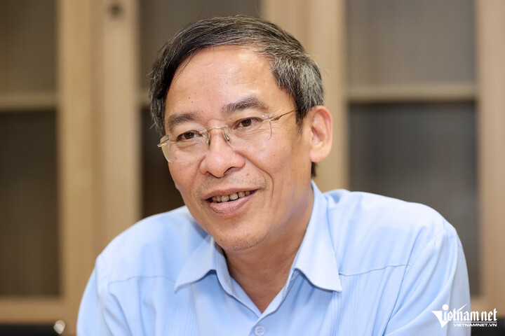 Bộ GD-ĐT: Dự kiến giao các trường đại học tự phong giáo sư, phó giáo sư