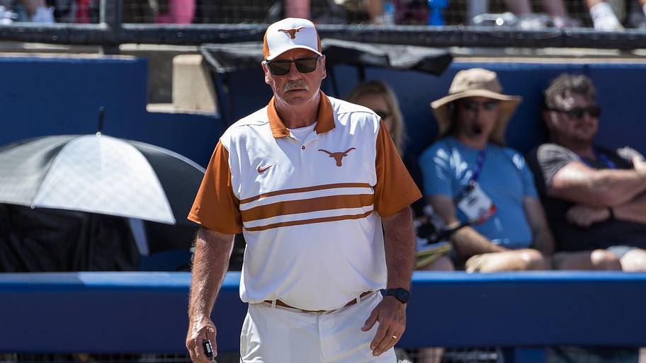 Texas softball makes one final key coaching staff hire
