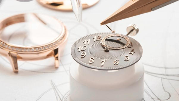 Dari analog ke smartwatch, evolusi jenis jam tangan