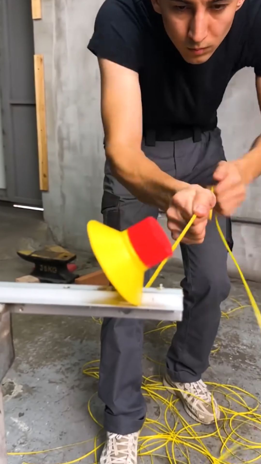 Amazing DIY filament hack: bottle to custom phone case