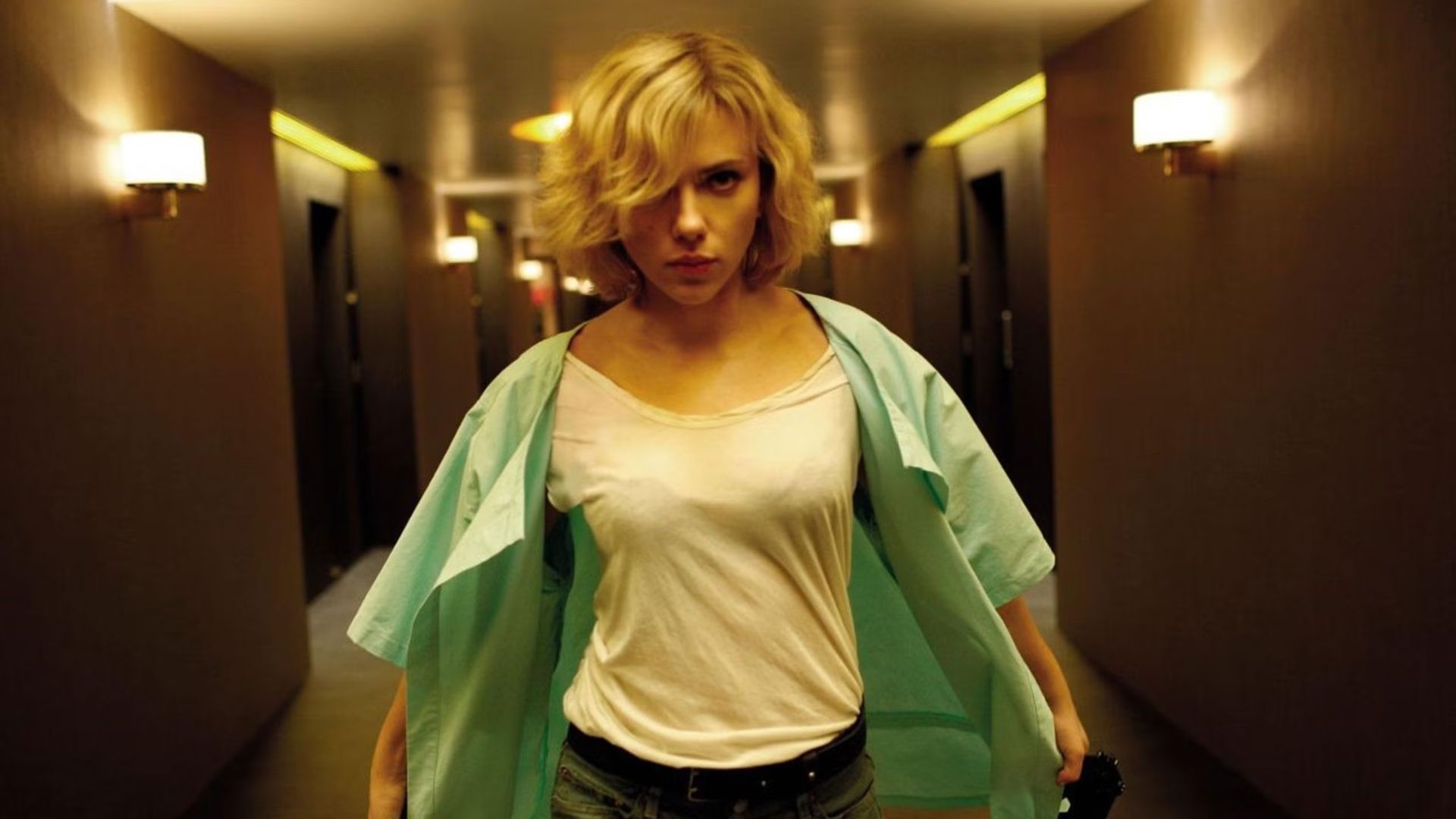 Netflix reveals new look at Scarlett Johansson throwback sci-fi action film