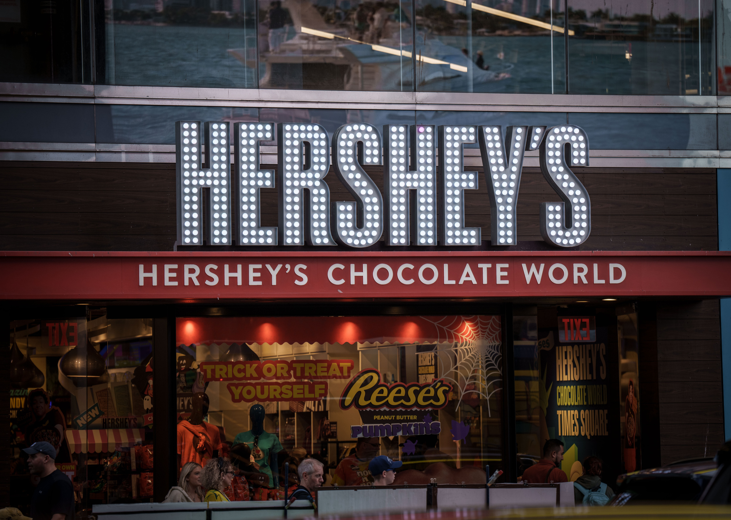 20 discontinued food and drink items we wish were still around today