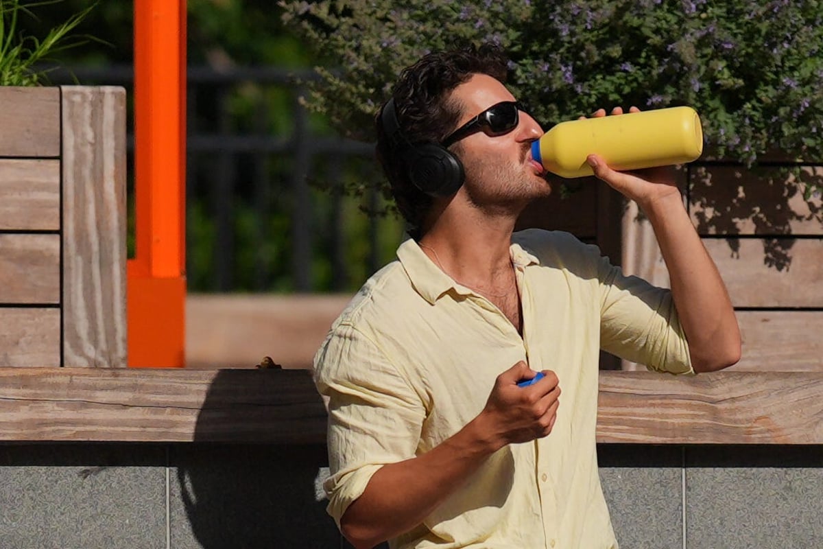 Red heat warning extended as UK braced for more record-breaking ...