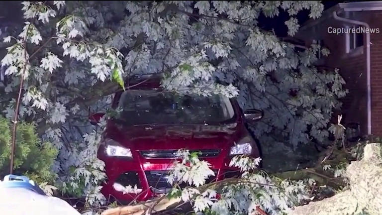 Chicagoland storm aftermath: Tornado, flooding, power outages and damage