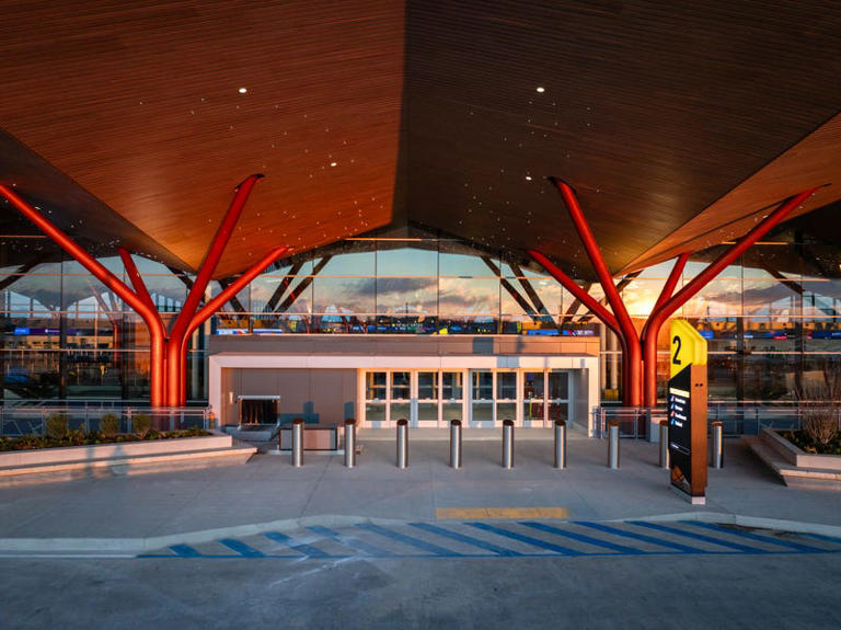 Pittsburgh's airport ranks among world's most beautiful