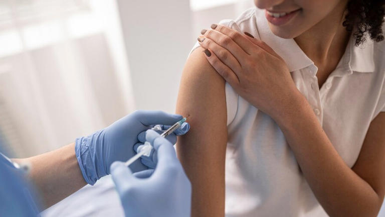 Dog bite but no bleeding? Here's when you still need a rabies vaccine