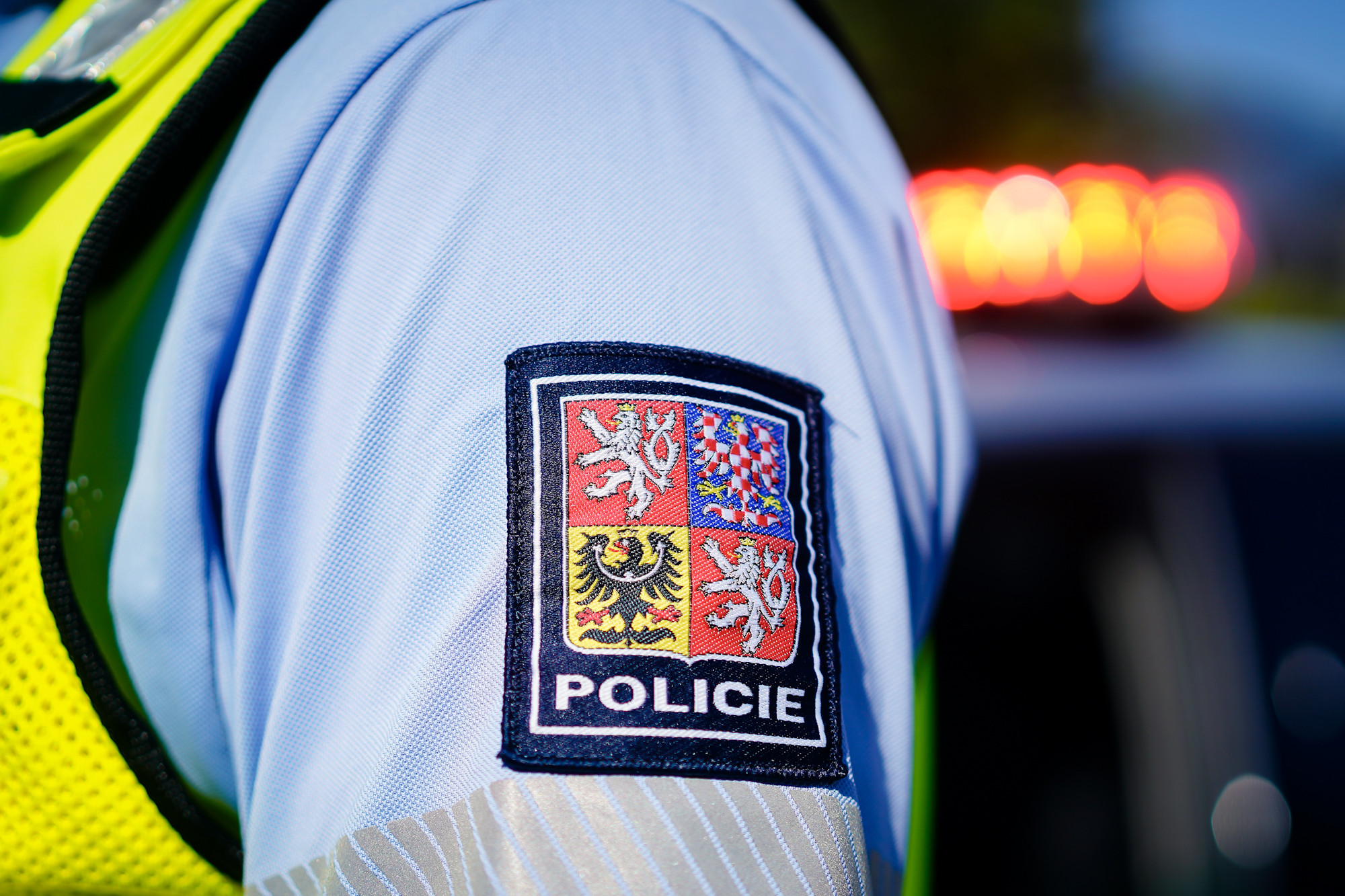 Kopance a tvrdé údery. Policista z Budějovic je po brutálním zásahu ...