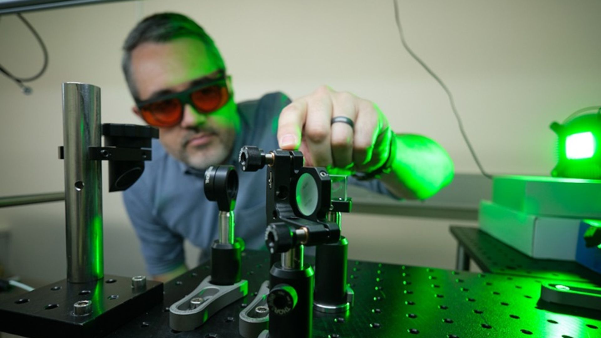 Scientists to transform low-value diamond dust into powerful quantum ...