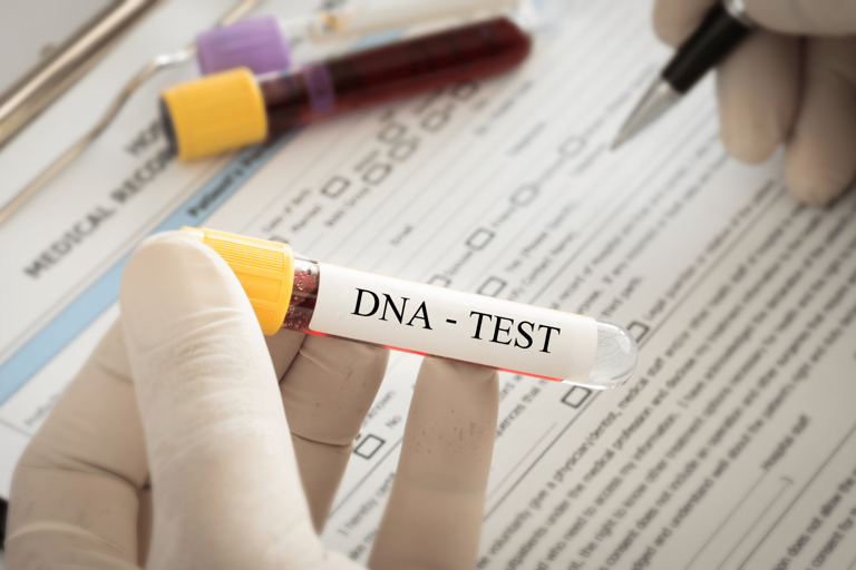 Woman sees unknown relative after DNA test—next move changes her life