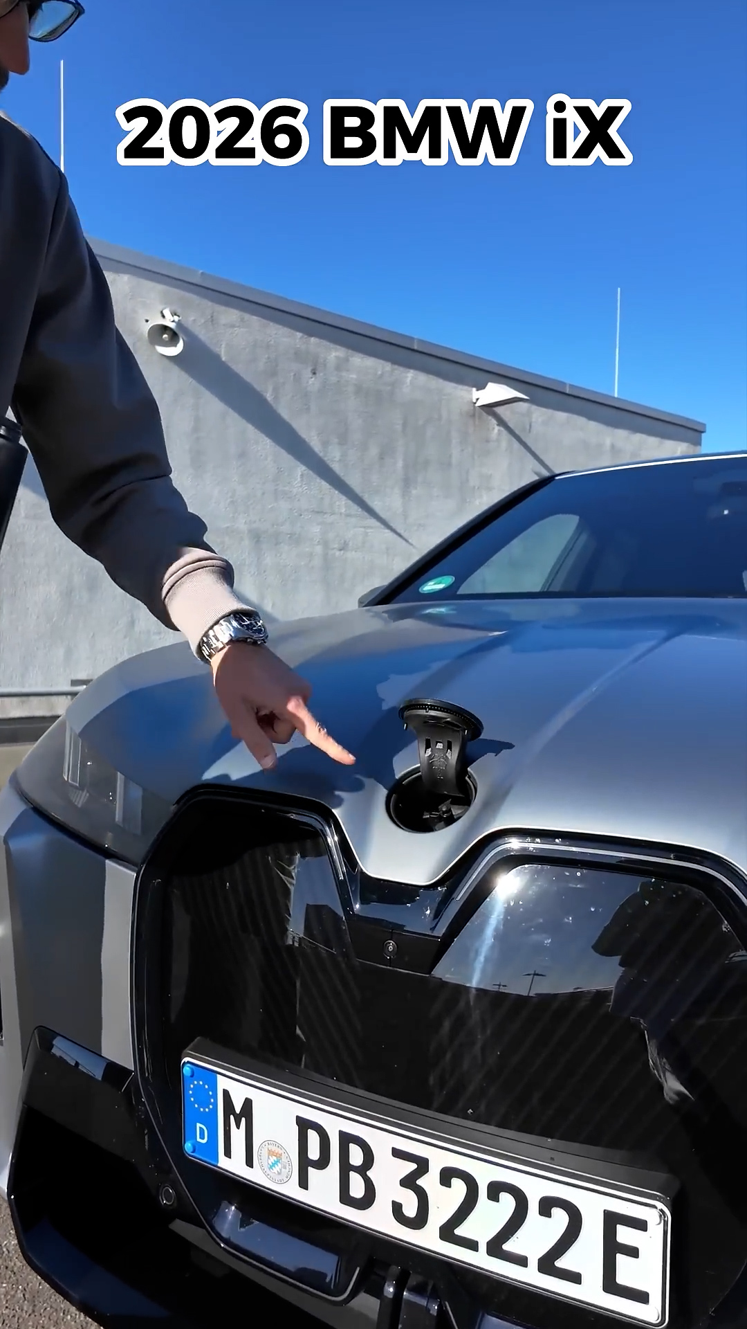 One of the most useful features in the new BMW iX
