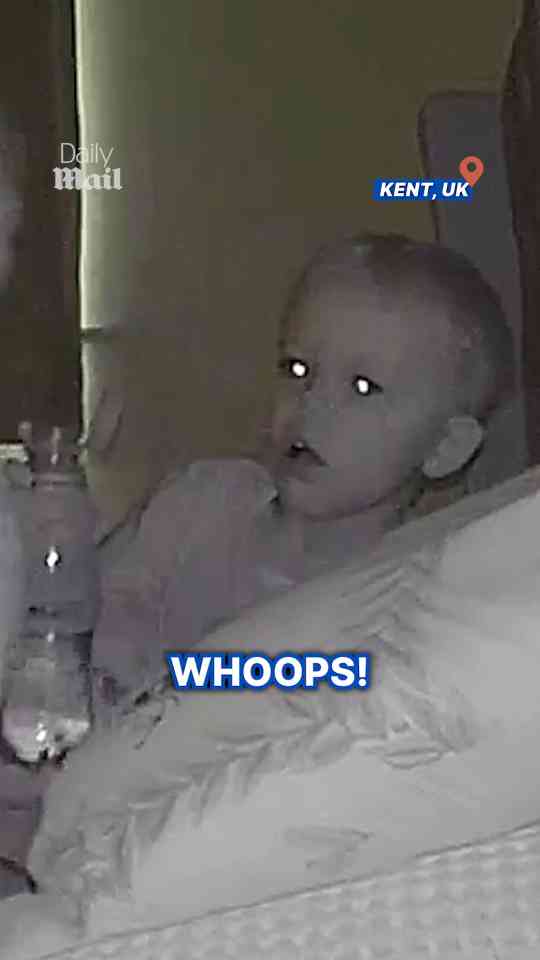 kid-accidentally-soaks-sleeping-mum-with-water