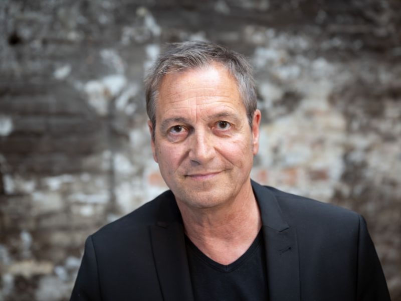 Dieter Nuhr: Warum Witze über Femizide keine Grenzen überschreiten