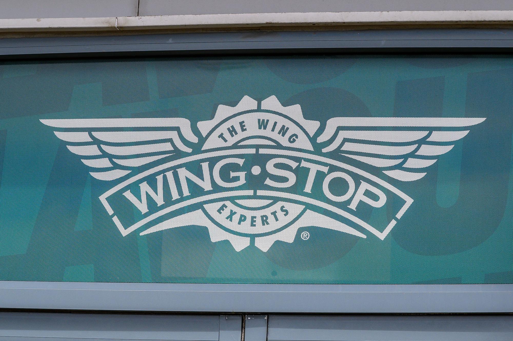 Doors ready to open at popular chain Wingstop's Falkirk branch