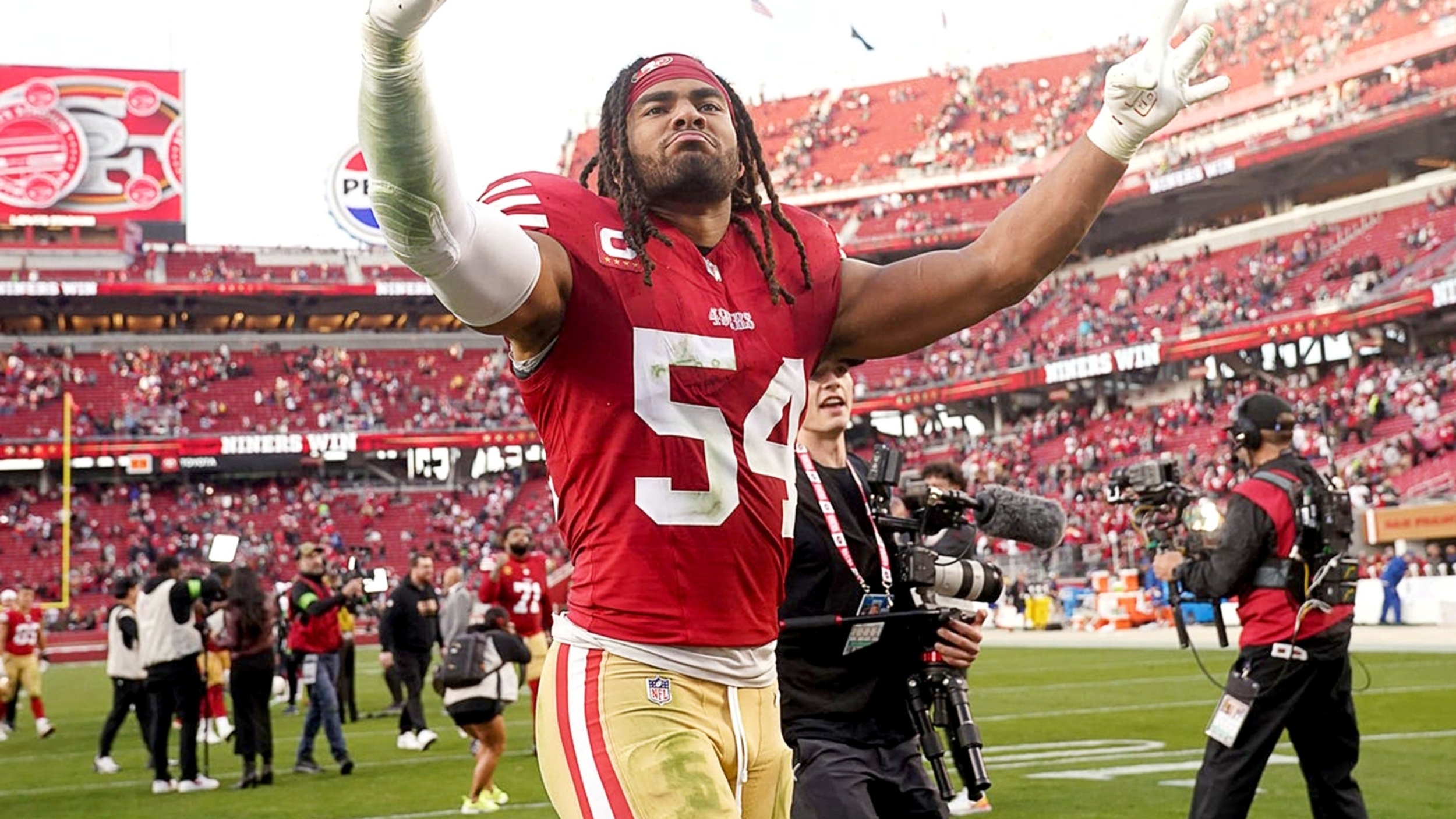 Several 49ers land in Prisco's top 100 NFL players of 2026 list