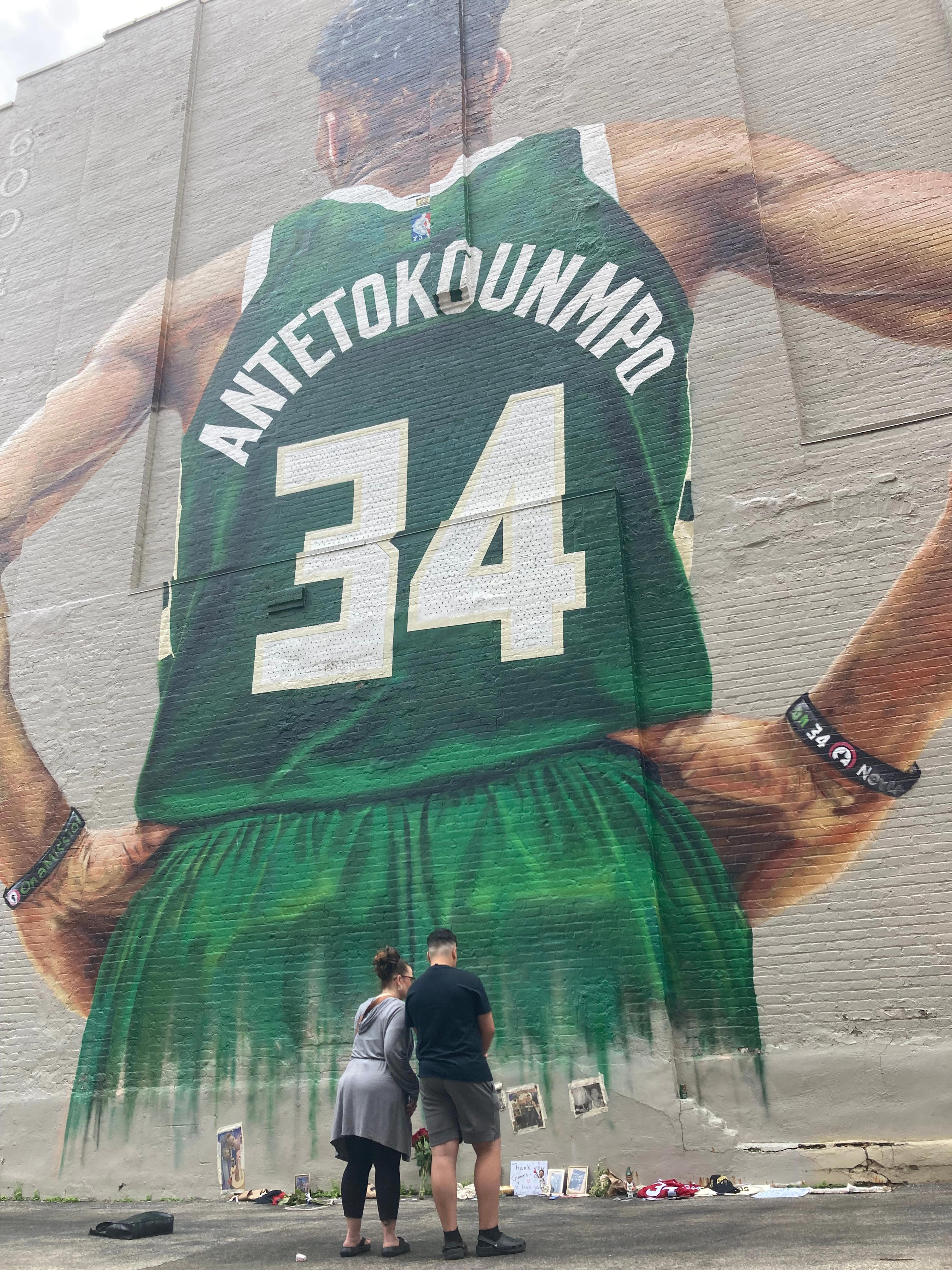 What does it mean to root for the Bucks without Giannis? | Opinion