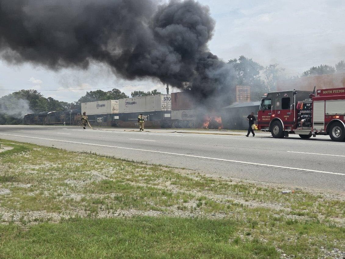 Tractor-trailer, train collide in Fairburn, police say