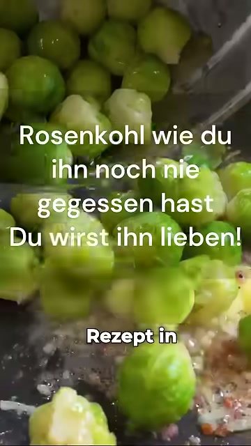 Rezept Rosenkohl mit Speck und Zwiebeln: So schmeckt er wirklich gut!