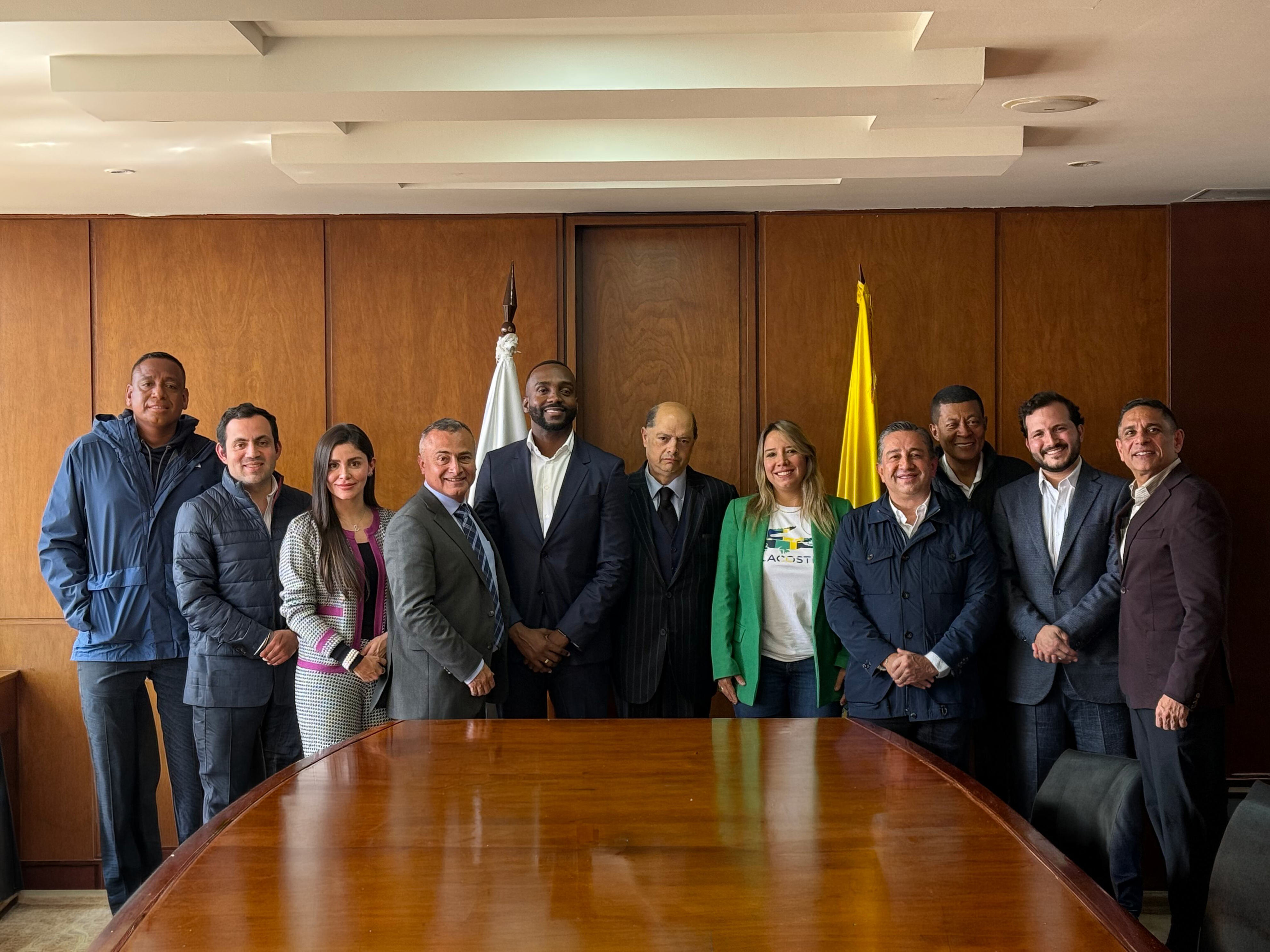 Abelardo de la Espriella suma otro partido político que se declara de ...