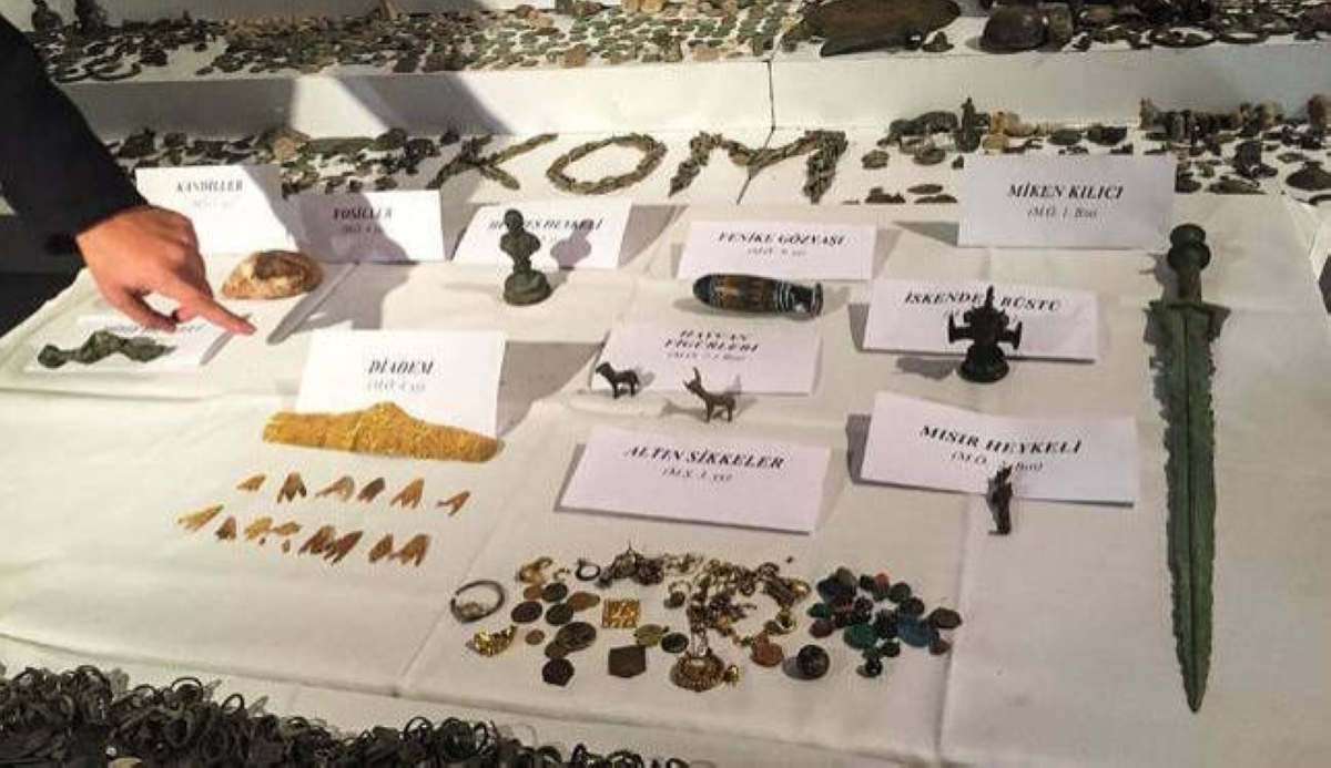 More than 10,000 historic artefacts seized at Turkish home