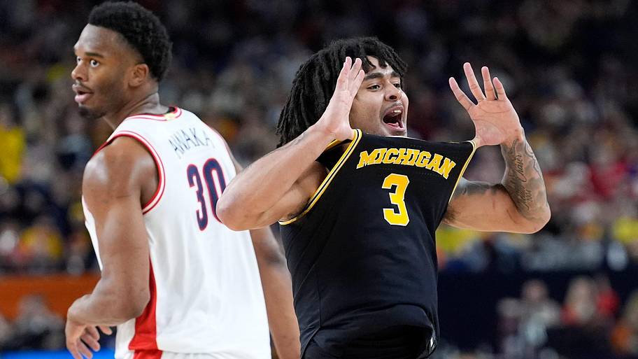 Michigan basketball retains star point guard after coaching shakeup