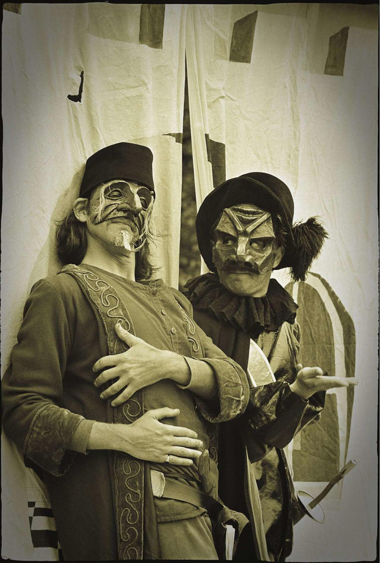 RG Davis, notorious founder of SF Mime Troupe, dies at 92