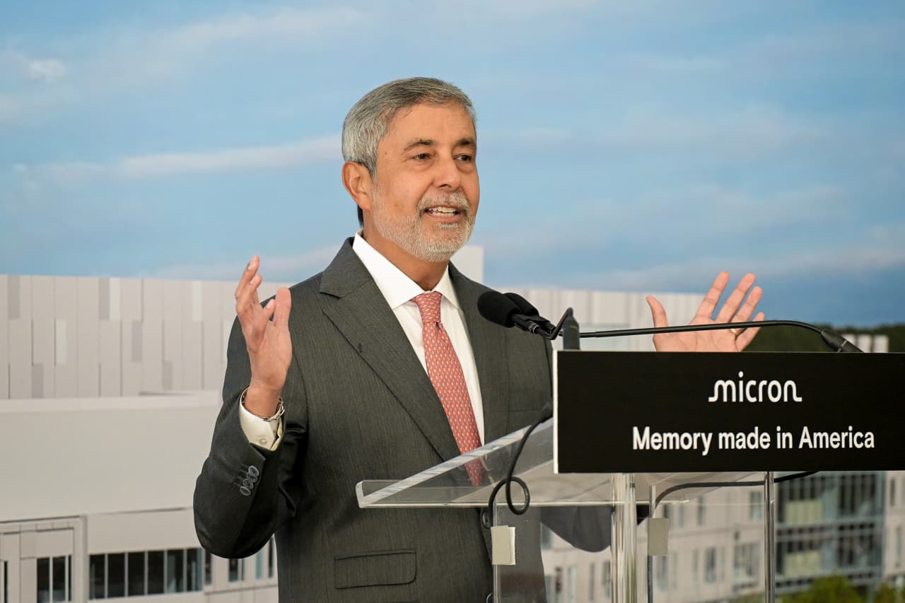 Ilustrasi Micron break the cycle - MSN
